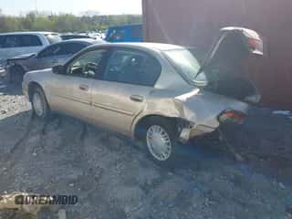 2005 Chevrolet Malibu Classic z VIN 1G1ND52F05M230879, wystawiony jako IAAI lot #41932842 z przebiegiem 91 044 mil mil oraz . Historia ofert i sprzedaży dostępna na DreamBid. Obrazek 3.