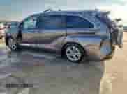 2023 Toyota Sienna Platinum с VIN 5TDESKFC1PS107059, выставлен на аукционе Copart как лот 59583485 с пробегом Не указан миль и Списание • Salvage title. История ставок и продаж доступна на DreamBid. Изображение 2.