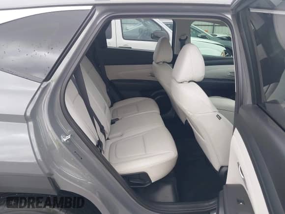 2025 Hyundai Tucson SEL Convenience с VIN 5NMJC3DE6SH502582, выставлен на аукционе IAAI как лот 42272226 с пробегом 4 137 миль миль и . История ставок и продаж доступна на DreamBid. Изображение 8.