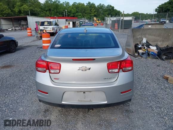2015 Chevrolet Malibu LT с VIN 1G11E5SX5FF235845, выставлен на аукционе IAAI как лот 42743693 с пробегом 114 135 миль миль и . История ставок и продаж доступна на DreamBid. Изображение 16.