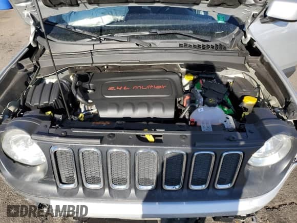 2017 Jeep Renegade Altitude с VIN ZACCJBBB0HPG25086, выставлен на аукционе Copart как лот 52872225 с пробегом 80 201 миль миль и На запчасти • Non repairable. История ставок и продаж доступна на DreamBid. Изображение 11.
