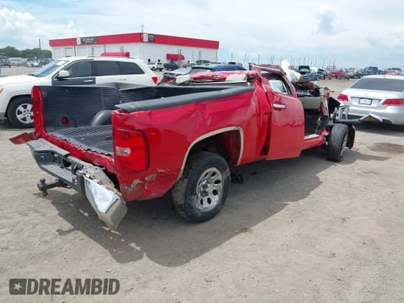 2011 Chevrolet Silverado 1500 LT с VIN 3GCPCSEA0BG127963, выставлен на аукционе IAAI как лот 42641035 с пробегом Не указан миль и . История ставок и продаж доступна на DreamBid. Изображение 4.