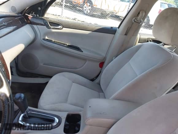 2014 Chevrolet Impala LT with VIN 2G1WB5E33E1171351, listed as a IAAI auction lot 42842346 with 184,405 mi miles and . Bid and sale history available at DreamBid. Image 5.