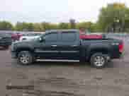 2013 GMC Sierra 1500 SLE z VIN 3GTP2VE75DG231117, wystawiony jako IAAI lot #43475156 z przebiegiem 99 209 mil mil oraz . Historia ofert i sprzedaży dostępna na DreamBid. Obrazek 14.
