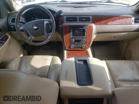 2009 Chevrolet Tahoe LTZ с VIN 1GNFK33089J100122, выставлен на аукционе Copart как лот 85353205 с пробегом 226 631 миль миль и Списание • Salvage title. История ставок и продаж доступна на DreamBid. Изображение 8.