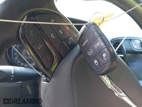 2017 Chrysler 300 S с VIN 2C3CCAGG5HH512359, выставлен на аукционе IAAI как лот 42287332 с пробегом 115 052 миль миль и . История ставок и продаж доступна на DreamBid. Изображение 11.