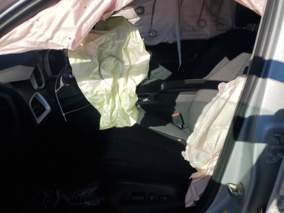 2015 Chevrolet Equinox LT с VIN 2GNFLFEK7F6172452, выставлен на аукционе Copart как лот 84811855 с пробегом 164 803 миль миль и Списание • Salvage title. История ставок и продаж доступна на DreamBid. Изображение 7.