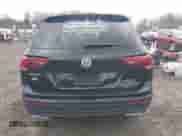 2019 Volkswagen Tiguan S с VIN 3VV0B7AX0KM046024, выставлен на аукционе IAAI как лот 41924867 с пробегом 126 729 миль миль и . История ставок и продаж доступна на DreamBid. Изображение 17.