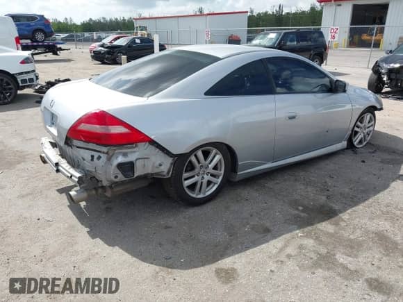 2003 Honda Accord EX с VIN 1HGCM81693A015602, выставлен на аукционе IAAI как лот 42501617 с пробегом 213 450 миль миль и . История ставок и продаж доступна на DreamBid. Изображение 4.