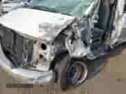 2000 Chevrolet Express z VIN 1GAHG39R3Y1163418, wystawiony jako IAAI lot #41864583 z przebiegiem 137 770 mil mil oraz . Historia ofert i sprzedaży dostępna na DreamBid. Obrazek 6.