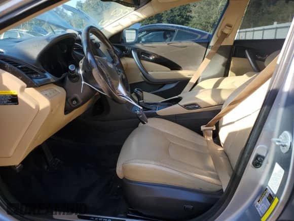 2015 Hyundai Azera Limited с VIN KMHFH4JG0FA480156, выставлен на аукционе Copart как лот 76272794 с пробегом 113 156 миль миль и Списание • Salvage title. История ставок и продаж доступна на DreamBid. Изображение 7.