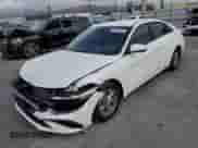 2024 Hyundai Elantra SE z VIN KMHLL4DG1RU640111, wystawiony jako Copart lot #81002785 z przebiegiem 18 911 mil mil oraz Szkoda całkowita • Salvage title. Historia ofert i sprzedaży dostępna na DreamBid. Obrazek 1.