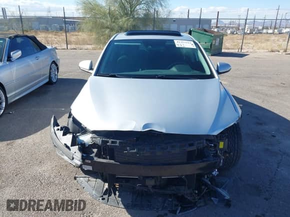 2018 Hyundai Elantra SEL with VIN 5NPD84LF8JH272091, listed as a IAAI auction lot 41353111 with 33,220 mi miles and . Bid and sale history available at DreamBid. Image 13.
