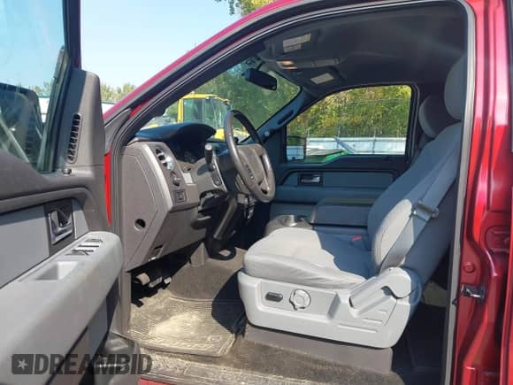 2013 Ford F-150 Lariat with VIN 1FTFW1ET5DKD04467, listed as a IAAI auction lot 43355676 with 124,871 mi miles and . Bid and sale history available at DreamBid. Image 5.