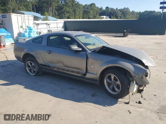 2006 Ford Mustang Standard с VIN 1ZVFT80N165235625, выставлен на аукционе Copart как лот 80173955 с пробегом 216 329 миль миль и Списание • Salvage title. История ставок и продаж доступна на DreamBid. Изображение 4.