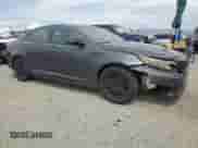 2015 Kia Optima LX с VIN KNAGM4A71F5642306, выставлен на аукционе Copart как лот 70604665 с пробегом 188 034 миль миль и Списание • Salvage title. История ставок и продаж доступна на DreamBid. Изображение 4.