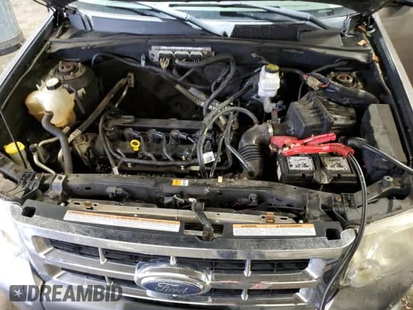 2011 Ford Escape XLT с VIN 1FMCU9D77BKC36354, выставлен на аукционе Copart как лот 81712605 с пробегом 251 168 миль миль и Списание • Salvage title. История ставок и продаж доступна на DreamBid. Изображение 12.