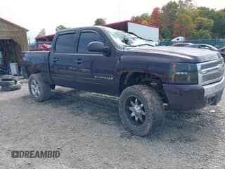 2008 Chevrolet Silverado 1500 2LT с VIN 2GCEK133881185054, выставлен на аукционе IAAI как лот 43181686 с пробегом 245 343 миль миль и . История ставок и продаж доступна на DreamBid. Изображение 1.