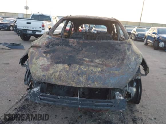 2016 Kia Sorento EX z VIN 5XYPHDA1XGG018774, wystawiony jako IAAI lot #43345332 z przebiegiem Nie podano mil oraz . Historia ofert i sprzedaży dostępna na DreamBid. Obrazek 6.