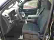 2025 Ram 1500 Big Horn z VIN 1C6RREFG7SN568449, wystawiony jako Copart lot #61399655 z przebiegiem 5 632 mil mil oraz Szkoda całkowita • Salvage title. Historia ofert i sprzedaży dostępna na DreamBid. Obrazek 7.