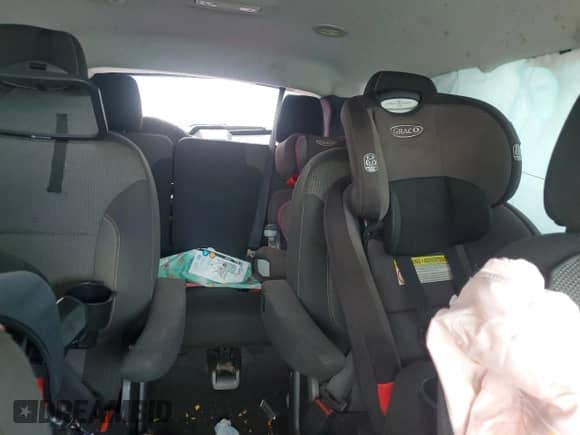 2018 Chevrolet Traverse LT Cloth с VIN 1GNERGKW7JJ254751, выставлен на аукционе Copart как лот 69672615 с пробегом 125 472 миль миль и Списание • Salvage title. История ставок и продаж доступна на DreamBid. Изображение 10.