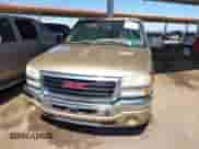 2006 GMC Sierra 1500 SL z VIN 2GTEC13V261282441, wystawiony jako IAAI lot #41799896 z przebiegiem 274 960 mil mil oraz . Historia ofert i sprzedaży dostępna na DreamBid. Obrazek 6.