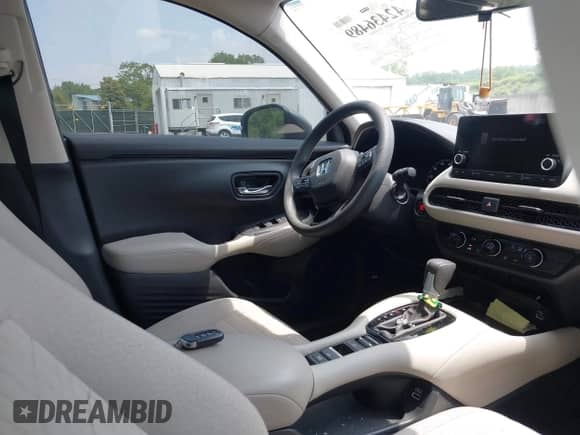 2023 Honda HR-V LX with VIN 3CZRZ2H31PM727611, listed as a IAAI auction lot 42436489 with 40,434 mi miles and . Bid and sale history available at DreamBid. Image 5.