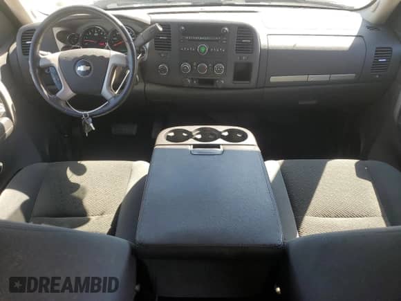 2008 Chevrolet Silverado 1500 2LT z VIN 2GCEK133881327998, wystawiony jako Copart lot #69313485 z przebiegiem 104 208 mil mil oraz Szkoda całkowita • Salvage title. Historia ofert i sprzedaży dostępna na DreamBid. Obrazek 8.