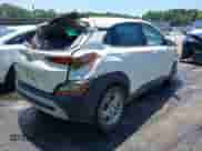 2022 Hyundai Kona SE с VIN KM8K22AB5NU823047, выставлен на аукционе IAAI как лот 42538966 с пробегом 28 318 миль миль и . История ставок и продаж доступна на DreamBid. Изображение 4.
