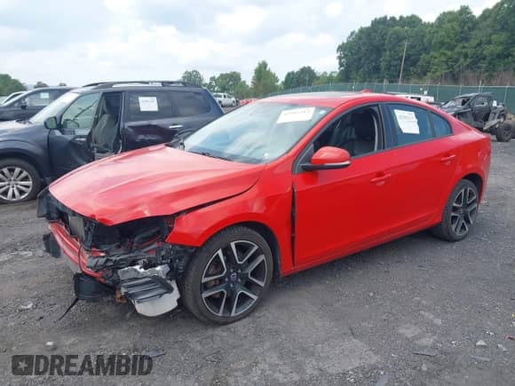 2018 Volvo S60 Dynamic с VIN YV140MTL8J2459839, выставлен на аукционе IAAI как лот 42993213 с пробегом 126 241 миль миль и . История ставок и продаж доступна на DreamBid. Изображение 17.