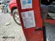 2001 Chevrolet S-10 LS with VIN 1GCDT13W71K258259, listed as a Copart auction lot 60201065 with 177,444 mi miles and Salvage title. Bid and sale history available at DreamBid. Image 12.