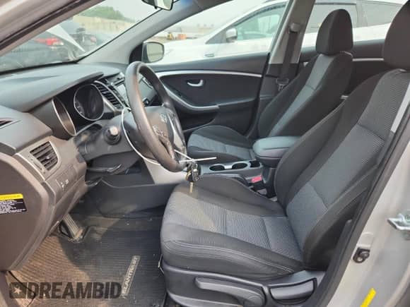 2014 Hyundai Elantra z VIN KMHD35LH1EU200243, wystawiony jako Copart lot #67480235 z przebiegiem 109 796 mil mil oraz Szkoda całkowita • Salvage title. Historia ofert i sprzedaży dostępna na DreamBid. Obrazek 7.