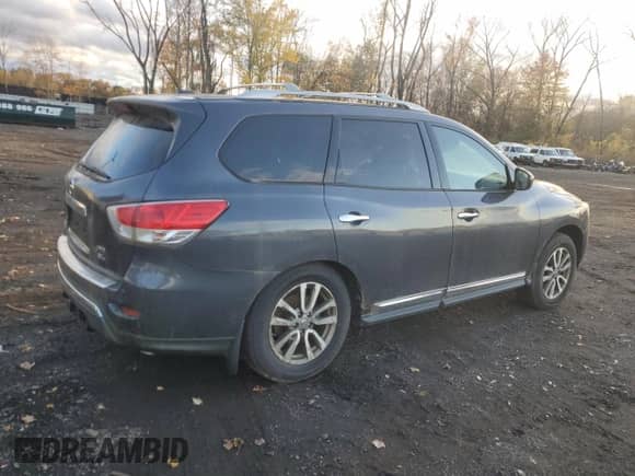 2014 Nissan Pathfinder SL with VIN 5N1AR2MM6EC726420, listed as a Copart auction lot 86297835 with Not provided miles and Clean title. Bid and sale history available at DreamBid. Image 3.