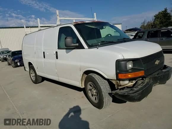 2012 Chevrolet Express Cargo с VIN 1GCSGAFX3C1114250, выставлен на аукционе Copart как лот 44439555 с пробегом 229 010 миль миль и Списание • Salvage title. История ставок и продаж доступна на DreamBid. Изображение 11.