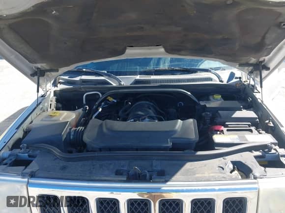 2008 Jeep Commander Overland с VIN 1J8HH68298C145917, выставлен на аукционе IAAI как лот 41652599 с пробегом 144 977 миль миль и . История ставок и продаж доступна на DreamBid. Изображение 10.