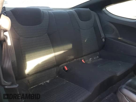 2016 Hyundai Genesis Coupe 3.8L Base z VIN KMHHT6KJ6GU135775, wystawiony jako Copart lot #75342884 z przebiegiem 102 943 mil mil oraz Szkoda całkowita • Salvage title. Historia ofert i sprzedaży dostępna na DreamBid. Obrazek 10.