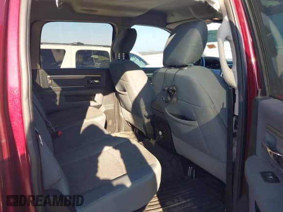 2017 Ram 1500 Big Horn z VIN 1C6RR6LT7HS657939, wystawiony jako IAAI lot #41235870 z przebiegiem 129 016 mil mil oraz . Historia ofert i sprzedaży dostępna na DreamBid. Obrazek 8.