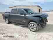 2020 Ram 1500 Lone Star z VIN 1C6RREFT2LN210061, wystawiony jako Copart lot #64736105 z przebiegiem 84 438 mil mil oraz Szkoda całkowita • Salvage title. Historia ofert i sprzedaży dostępna na DreamBid. Obrazek 4.