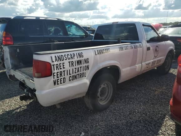 2003 Chevrolet S-10 with VIN 1GCCS14X738213389, listed as a Copart auction lot 74366234 with Not provided miles and Salvage title. Bid and sale history available at DreamBid. Image 3.