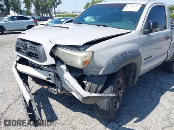 2007 Toyota Tacoma PreRunner z VIN 5TENX62N27Z391112, wystawiony jako IAAI lot #42208231 z przebiegiem 250 512 mil mil oraz . Historia ofert i sprzedaży dostępna na DreamBid. Obrazek 6.