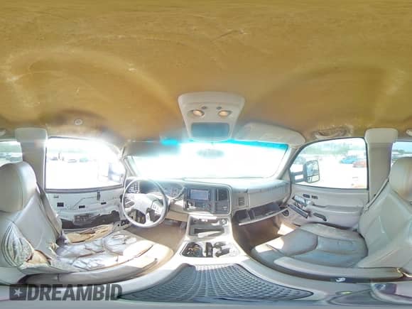 2003 Chevrolet Silverado 2500HD LT z VIN 1GCHK29G83E125196, wystawiony jako Copart lot #55274115 z przebiegiem 307 475 mil mil oraz Szkoda całkowita • Salvage title. Historia ofert i sprzedaży dostępna na DreamBid. Obrazek 15.