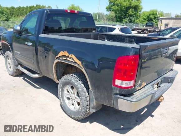 2013 GMC Sierra 1500 SLE z VIN 1GTN2VE09DZ208109, wystawiony jako IAAI lot #42539899 z przebiegiem 159 882 mil mil oraz . Historia ofert i sprzedaży dostępna na DreamBid. Obrazek 3.