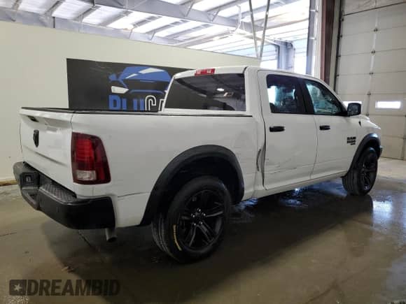 2024 Ram 1500 Warlock z VIN 1C6RR6LGXRS122964, wystawiony jako Copart lot #63657315 z przebiegiem 42 484 mil mil oraz Czysty tytuł • Clean title. Historia ofert i sprzedaży dostępna na DreamBid. Obrazek 3.