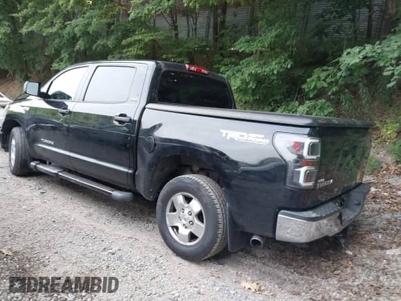 2008 Toyota Tundra with VIN 5TBDV54198S513123, listed as a IAAI auction lot 39662074 with 98,880 mi miles and . Bid and sale history available at DreamBid. Image 3.