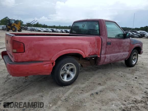 2000 Chevrolet S-10 LS with VIN 1GCCS1451YK198476, listed as a Copart auction lot 64419724 with 229,955 mi miles and Salvage title. Bid and sale history available at DreamBid. Image 3.