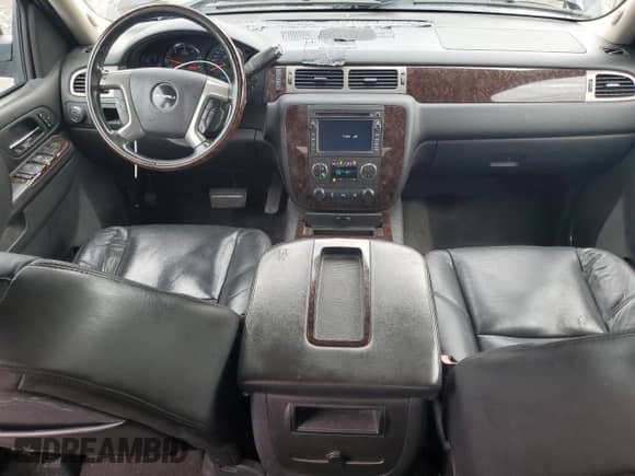 2011 GMC Sierra 1500 Denali with VIN 3GTP2XE27BG167353, listed as a Copart auction lot 82311715 with 156,089 mi miles and Salvage title. Bid and sale history available at DreamBid. Image 8.