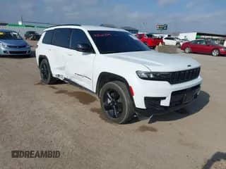 2023 Jeep Grand Cherokee Laredo z VIN 1C4RJJAG1P8741825, wystawiony jako IAAI lot #41521339 z przebiegiem 26 775 mil mil oraz . Historia ofert i sprzedaży dostępna na DreamBid. Obrazek 1.