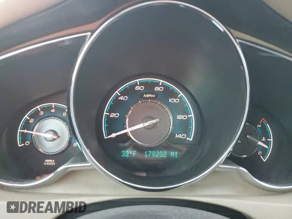 2009 Chevrolet Malibu LTZ with VIN 1G1ZK57B39F179742, listed as a Copart auction lot 89916475 with 178,202 mi miles and Salvage title. Bid and sale history available at DreamBid. Image 9.