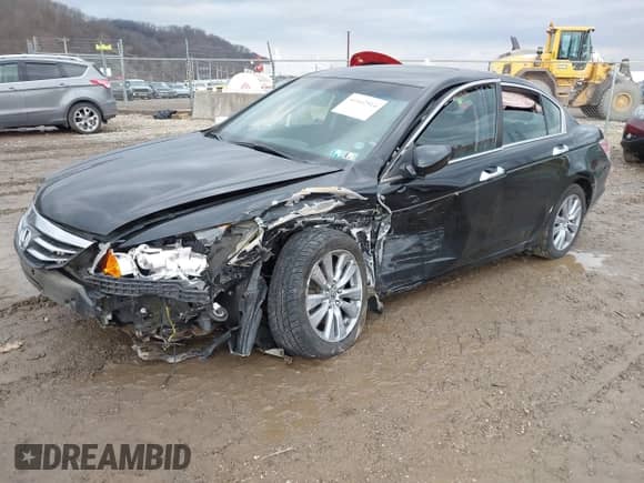 2011 Honda Accord EX z VIN 1HGCP3F79BA022205, wystawiony jako IAAI lot #41662514 z przebiegiem 124 052 mil mil oraz . Historia ofert i sprzedaży dostępna na DreamBid. Obrazek 18.