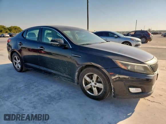 2015 Kia Optima LX with VIN 5XXGM4A71FG447658, listed as a Copart auction lot 86594475 with 204,136 mi miles and Clean title. Bid and sale history available at DreamBid. Image 4.